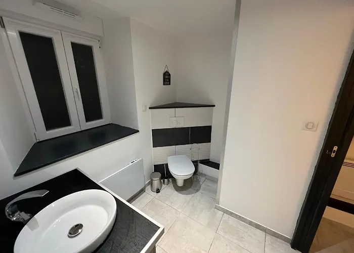 Au Creux Du Moulin *